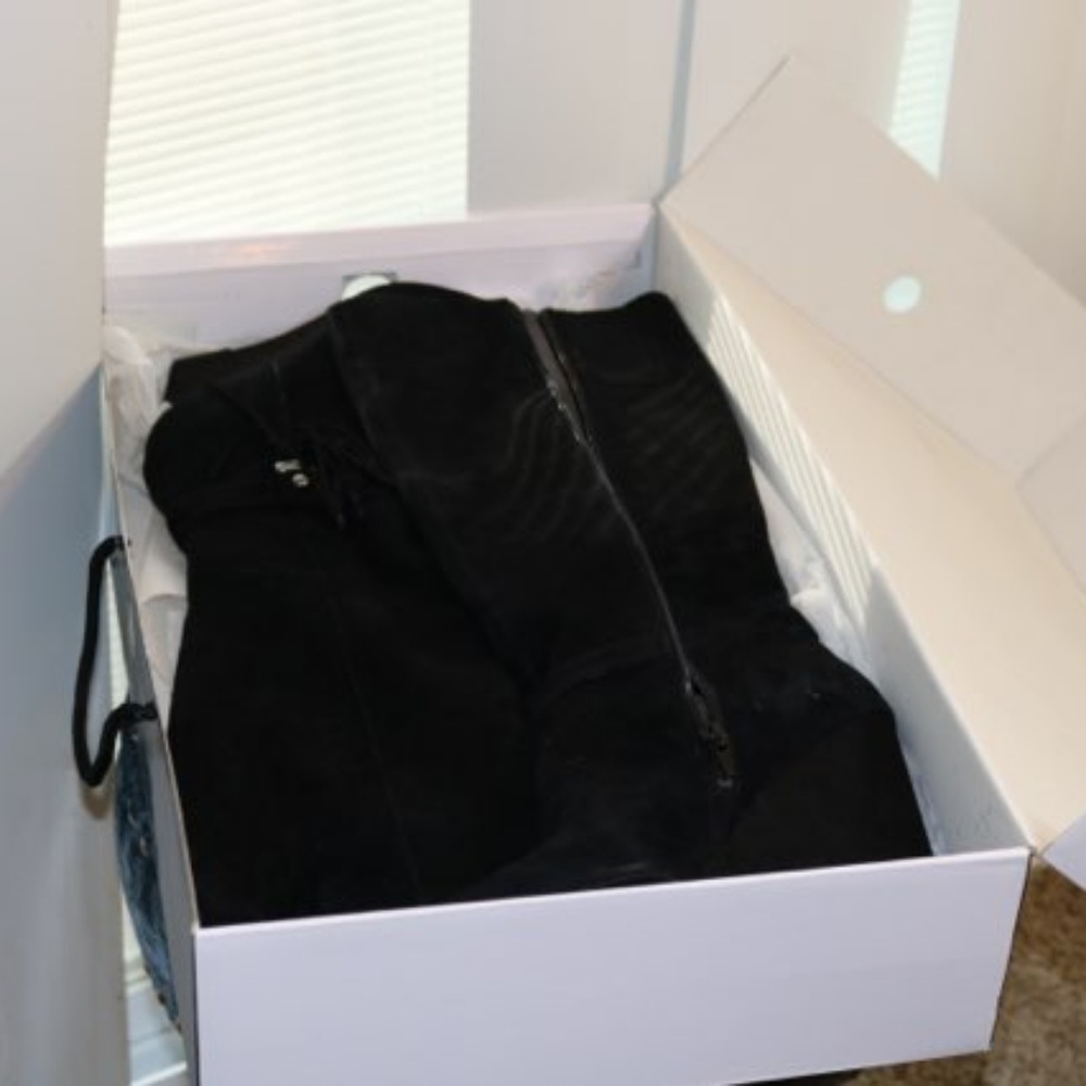 boots - Picture 3 of 4